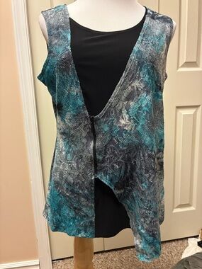 L’Atelier size Large Teal & Gray Lace-Print Tunic
